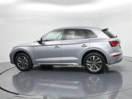 2023 Audi Q5 45 S line quattro Premium