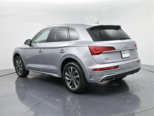 2023 Audi Q5 45 S line quattro Premium
