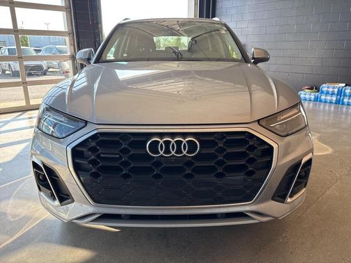 2023 Audi Q5 45 S line quattro Premium