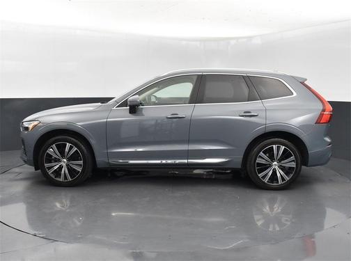 2023 Volvo XC60 B5 Plus Bright Theme