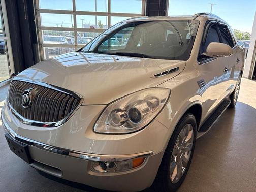 White Diamond Clearcoat 2012 Buick Enclave Premium
