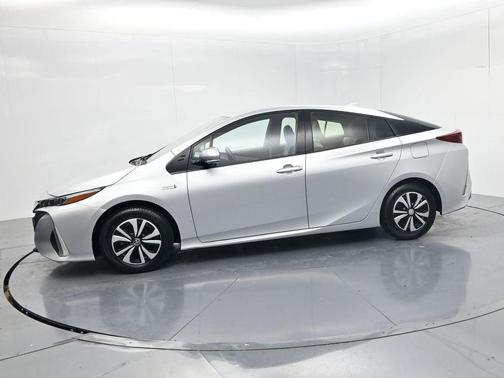 Classic Silver Metallic 2017 Toyota Prius Prime Plus