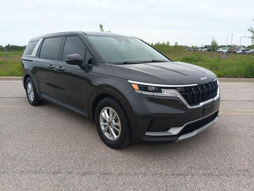 Metal 2022 Kia Carnival LXS
