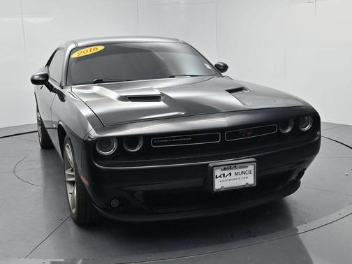 Pitch Black Clearcoat 2016 Dodge Challenger R/T