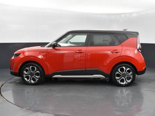Inferno Red / Black Roof 2025 Kia Soul EX