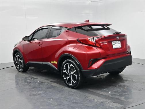 2021 Toyota C-HR XLE