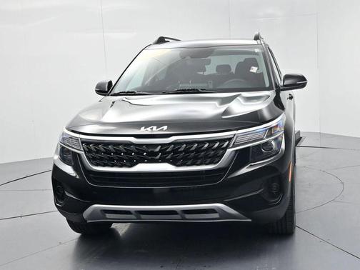Cherry Black 2023 Kia Seltos Nightfall