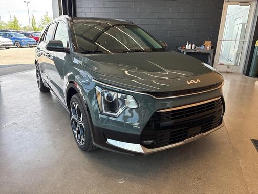 2025 Kia Niro EX Touring