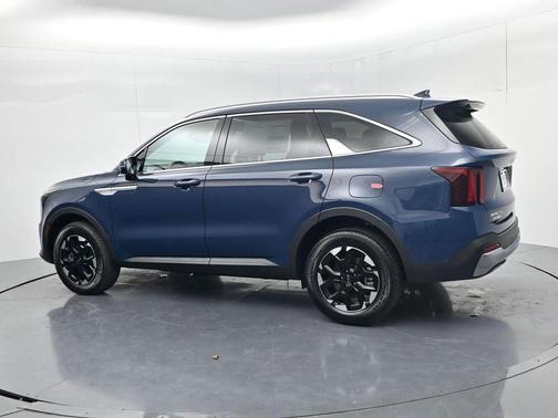 Midnight Black 2026 Kia Sorento S