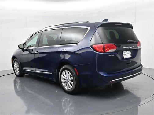 2019 Chrysler Pacifica Touring-L