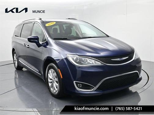 2019 Chrysler Pacifica Touring-L