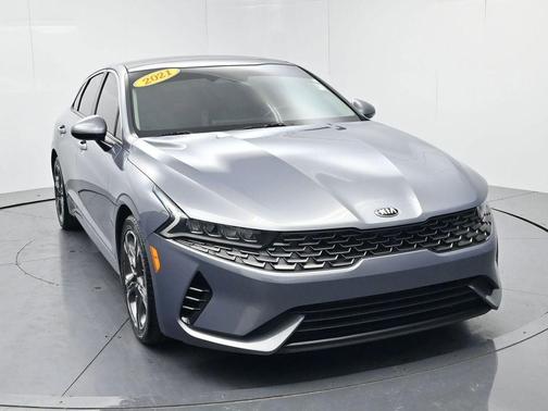 Everlasting Silver 2021 Kia K5 EX