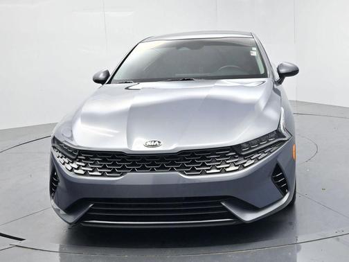 Everlasting Silver 2021 Kia K5 EX