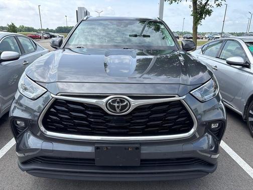Magnetic Gray Metallic 2020 Toyota Highlander Limited