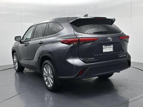 Magnetic Gray Metallic 2020 Toyota Highlander Limited