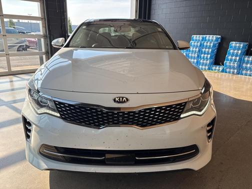 2017 Kia Optima SXL Turbo