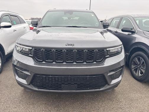 2022 Jeep Grand Cherokee Altitude