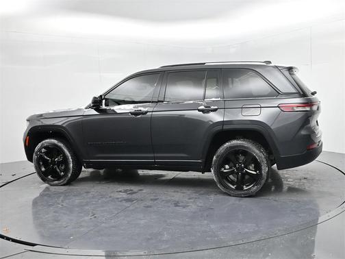 2022 Jeep Grand Cherokee Altitude