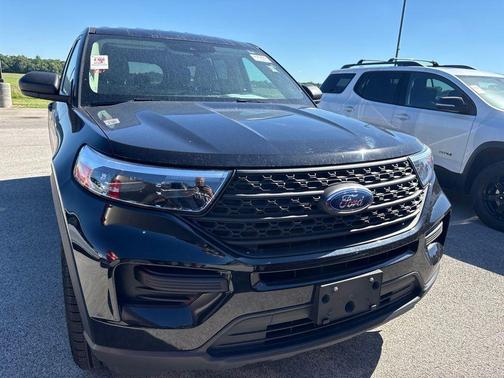 Black Metallic 2023 Ford Explorer Base