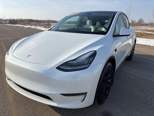 2022 Tesla Model Y Long Range