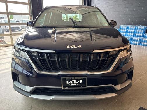 2024 Kia Carnival LX