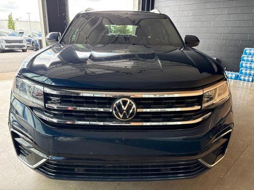 Tourmaline Blue Metallic 2021 Volkswagen Atlas 3.6 V6 SEL R-Line