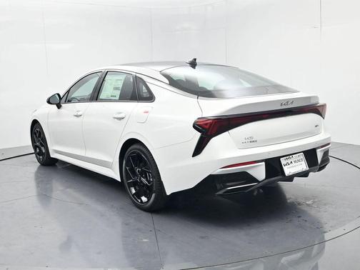 Snow White Pearl 2026 Kia K5 GT-Line