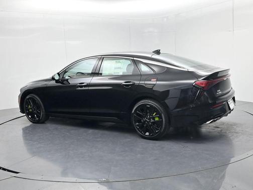 Aurora Black Pearl 2026 Kia K5 GT