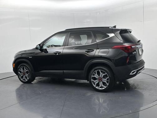 Cherry Black 2021 Kia Seltos S