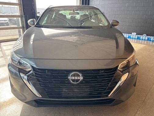 Gun Metallic 2024 Nissan Sentra SV