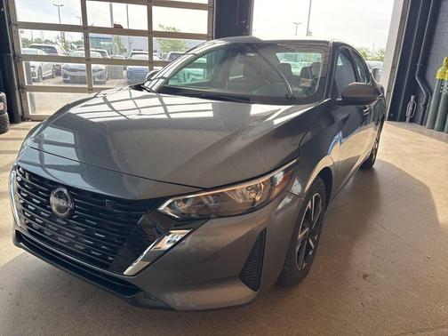 Gun Metallic 2024 Nissan Sentra SV