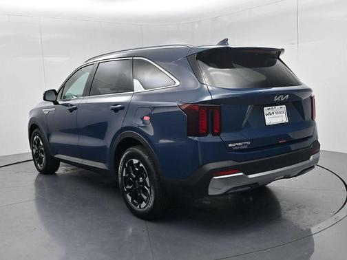 Midnight Black 2026 Kia Sorento S