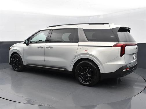 2025 Kia Carnival SX