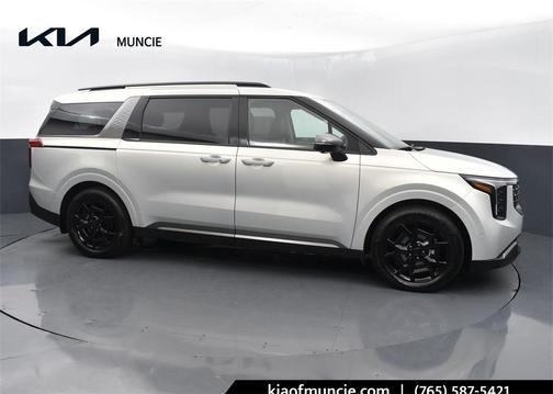 2025 Kia Carnival SX