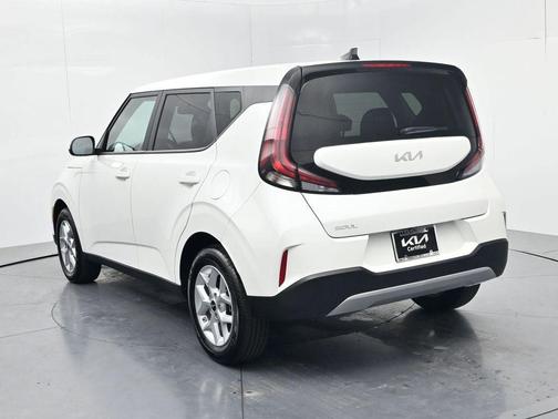 Snow White Pearl 2025 Kia Soul LX