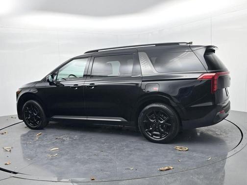 2026 Kia Carnival SX