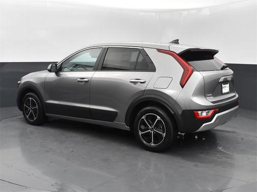 2025 Kia Niro LX
