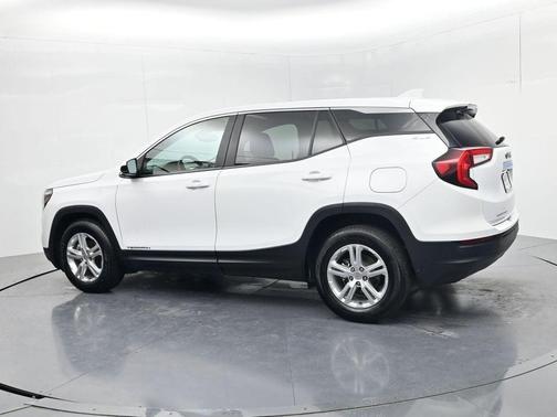 Summit White 2024 GMC Terrain SLE