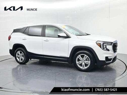 Summit White 2024 GMC Terrain SLE
