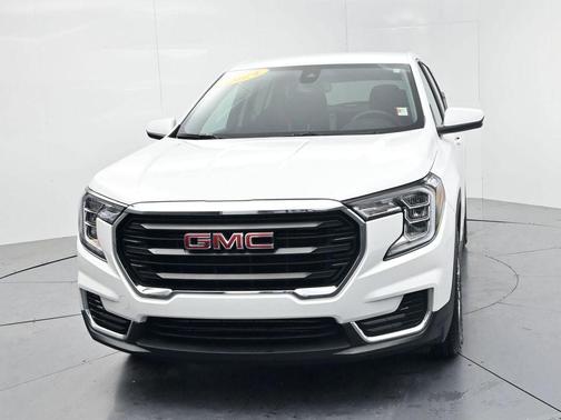 Summit White 2024 GMC Terrain SLE