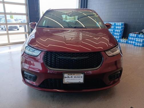 2022 Chrysler Pacifica Hybrid Limited