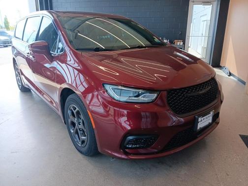 2022 Chrysler Pacifica Hybrid Limited