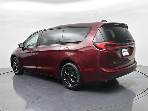 2022 Chrysler Pacifica Hybrid Limited