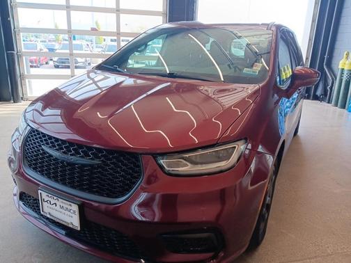 2022 Chrysler Pacifica Hybrid Limited