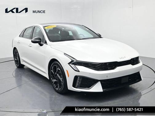 Snow White Pearl 2025 Kia K5 GT-Line