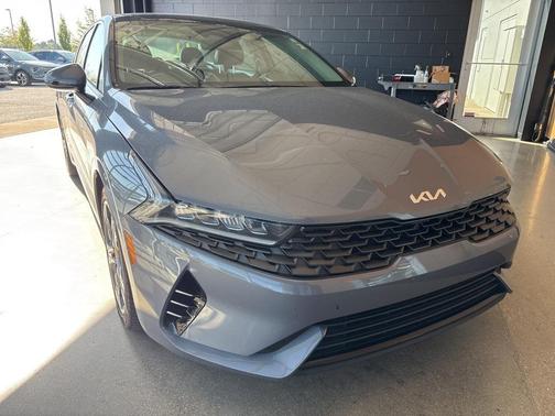 2023 Kia K5 EX