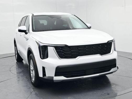 Glacial White Pearl 2026 Kia Sorento LX
