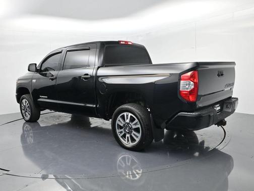 Midnight Black Metallic 2019 Toyota Tundra SR5