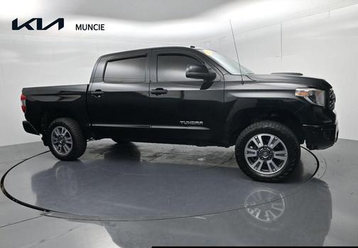 Midnight Black Metallic 2019 Toyota Tundra SR5