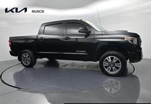 Midnight Black Metallic 2019 Toyota Tundra SR5
